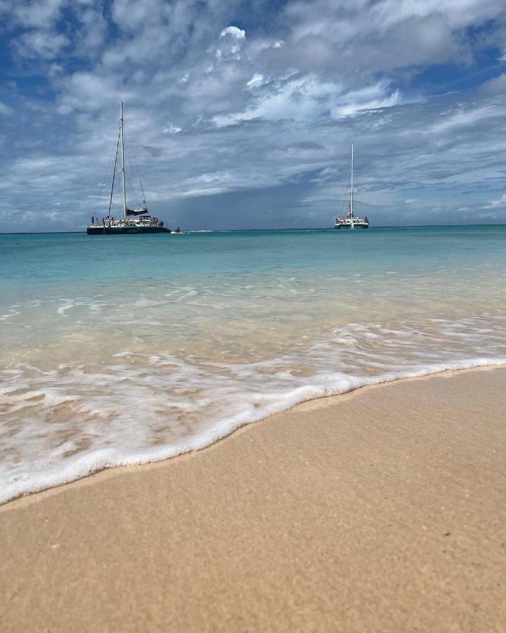 Nautilus Ocean Suites Bridgetown Exteriör bild